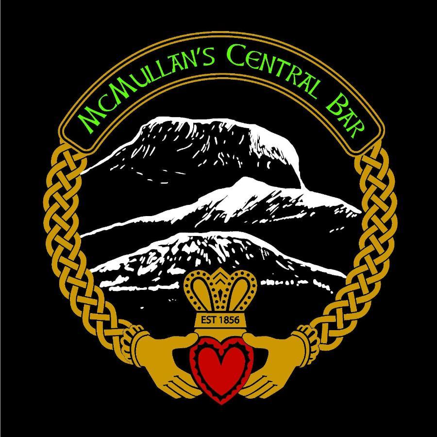 Central Bar Guesthouse Cushendall Exteriör bild