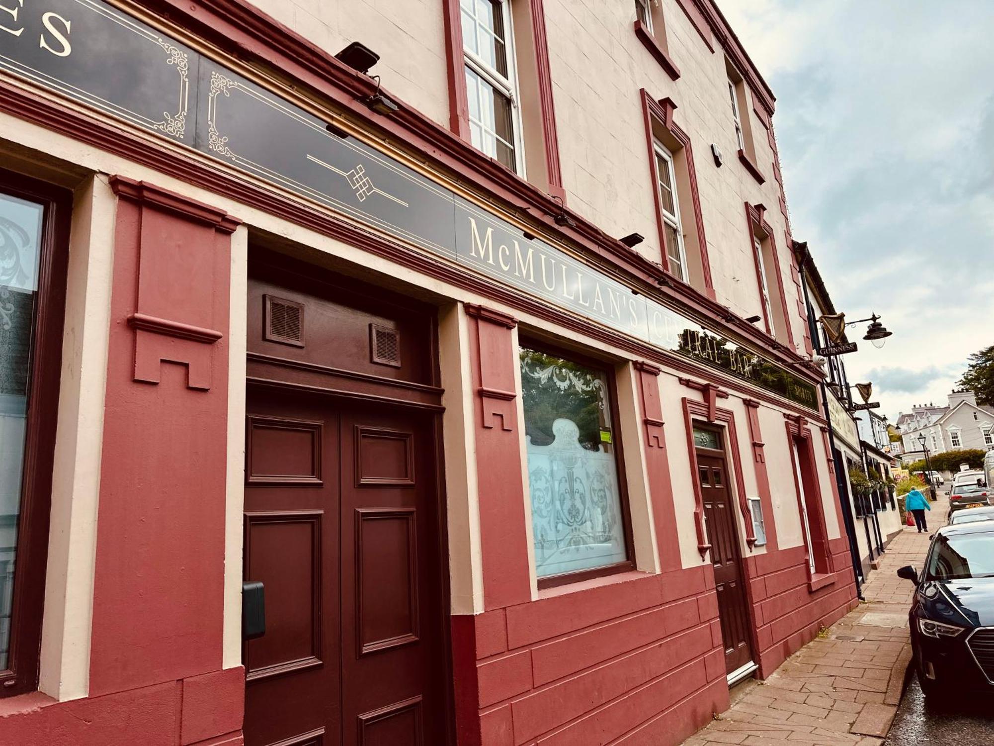 Central Bar Guesthouse Cushendall Exteriör bild