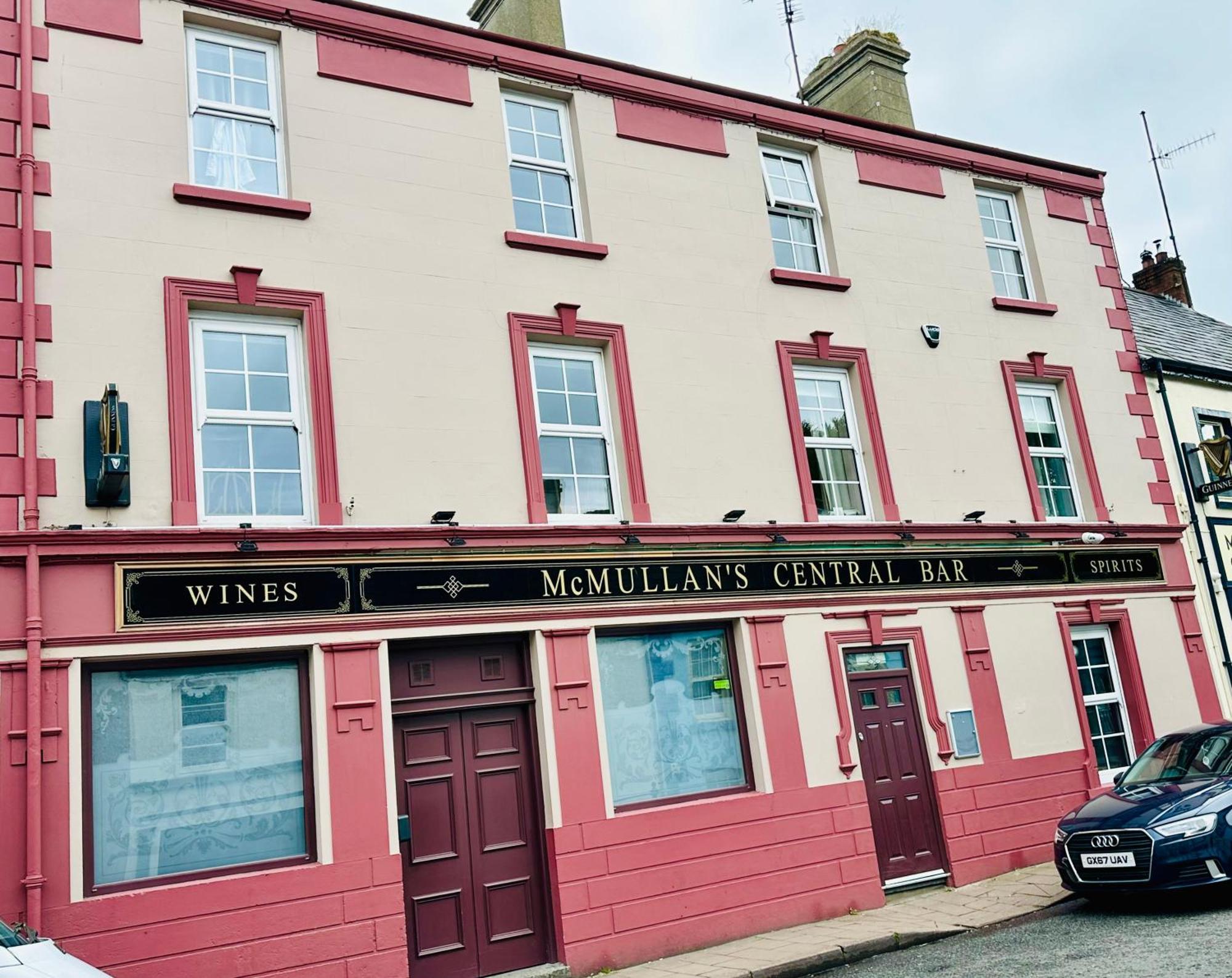 Central Bar Guesthouse Cushendall Exteriör bild